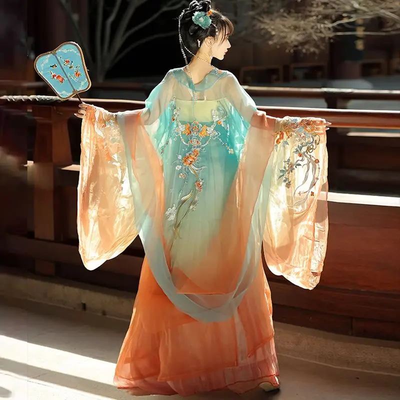 Оригинальный женский комплект Hanfu, весенний китайский стиль, градиентная юбка с открытыми плечами в стиле Тан, полный комплект с вышивкой в древнем стиле
Оригинальный женский комплект Hanfu, весенний китайский стиль, градиентная юбка с открытыми плечами в стиле Тан, полный комплект с вышивкой в древнем стиле