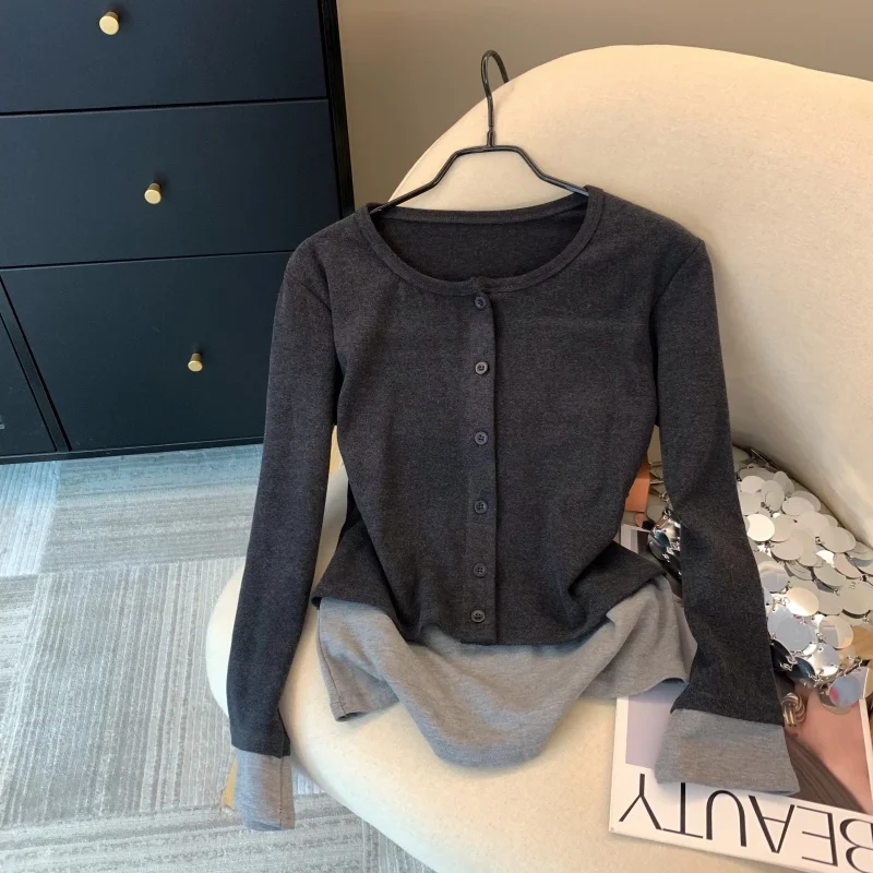 Winter Knitted Long Sleeve round Neck Color Block Women's Top Simple Versatile Boring Lazy Style Commute Fashion plus Size
Winter Knitted Long Sleeve round Neck Color Block Women's Top Simple Versatile Boring Lazy Style Commute Fashion plus Size