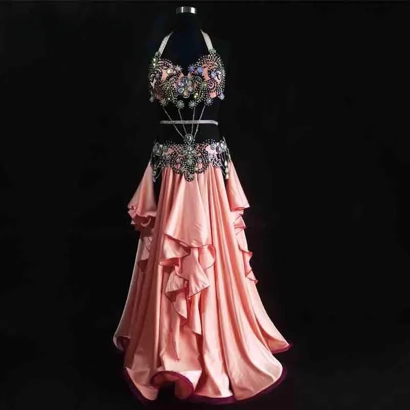 Customized Oriental Belly Dance Costumes Competition Performance Dress Set with Famous Teacher's Style and Lotus Leaf Edge Charm
Customized Oriental Belly Dance Costumes Competition Performance Dress Set with Famous Teacher's Style and Lotus Leaf Edge Charm