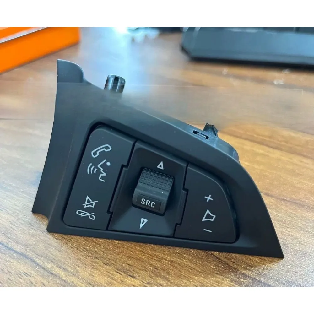 1pc Multi Function Buttons Steering Wheel Volume for Buick Encore Excelle GT XT
1pc Multi Function Buttons Steering Wheel Volume for Buick Encore Excelle GT XT