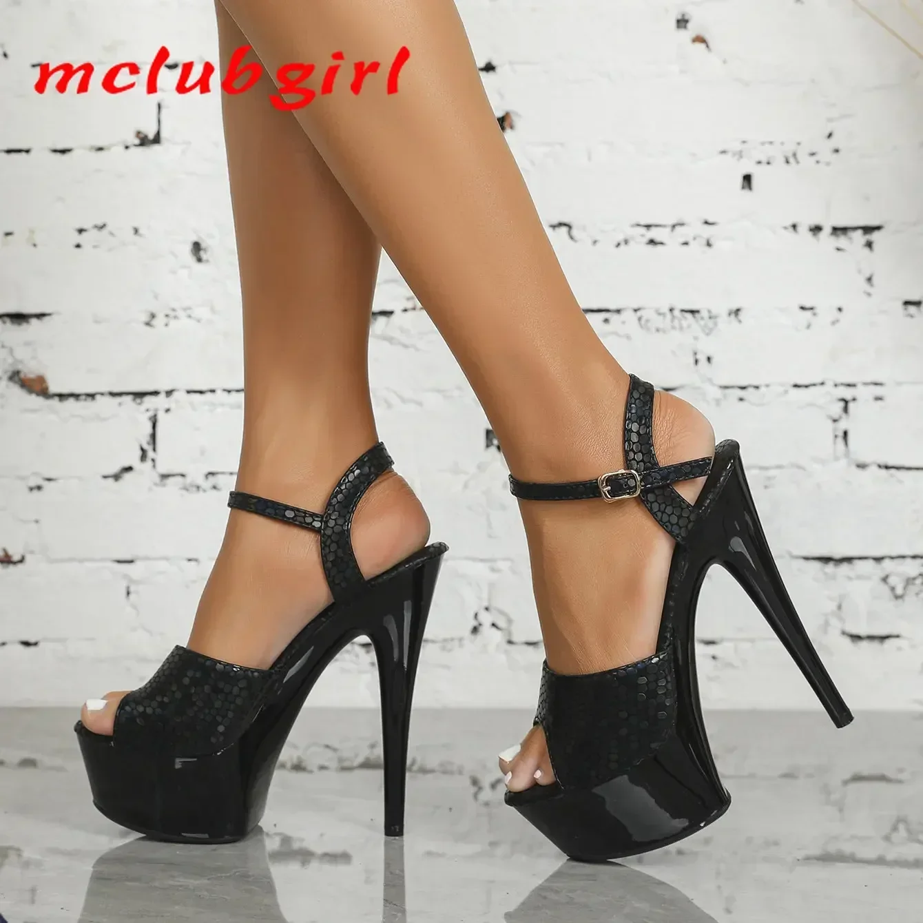 2025 Mclubgirl/весенние женские пикантные сандалии на платформе на прозрачном каблуке, тапочки 15 см, обувь для девочек для вечеринок и клубов, Прямая распродажа LFD-B3512 
2025 Mclubgirl/весенние женские пикантные сандалии на платформе на прозрачном каблуке, тапочки 15 см, обувь для девочек для вечеринок и клубов, Прямая распродажа LFD-B3512