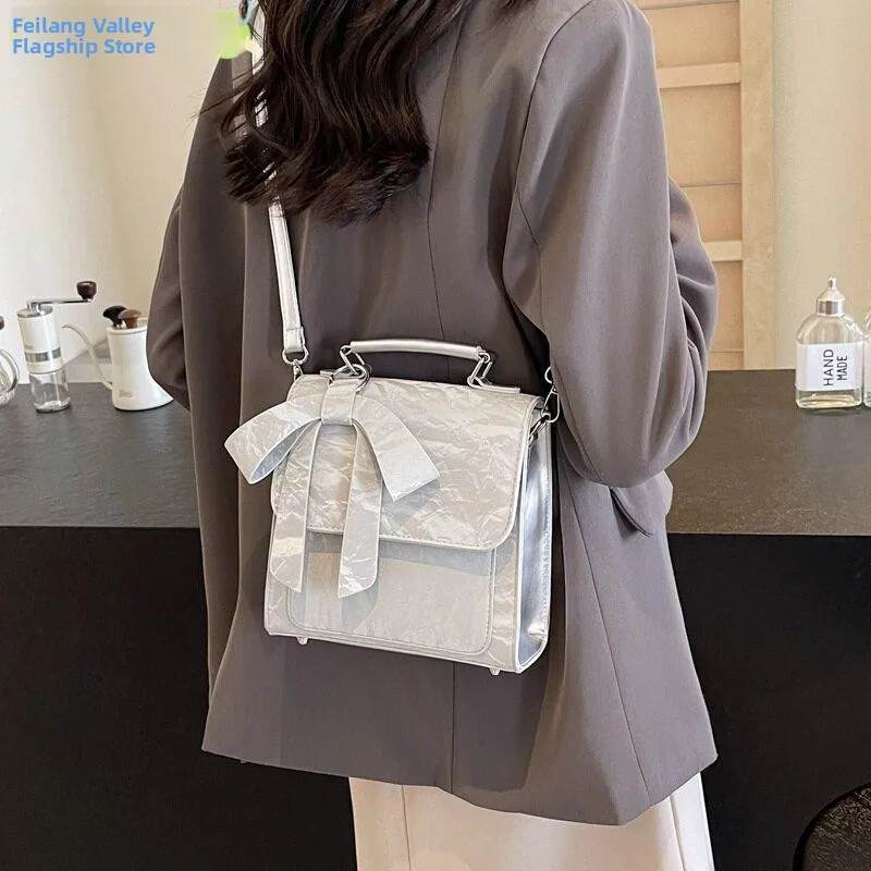 Elegant Pure Color Backpack Women's Double Shoulder Bag Fashionable Summer Handbag Tote Bookbag Hard Magnetic Buckle
Elegant Pure Color Backpack Women's Double Shoulder Bag Fashionable Summer Handbag Tote Bookbag Hard Magnetic Buckle