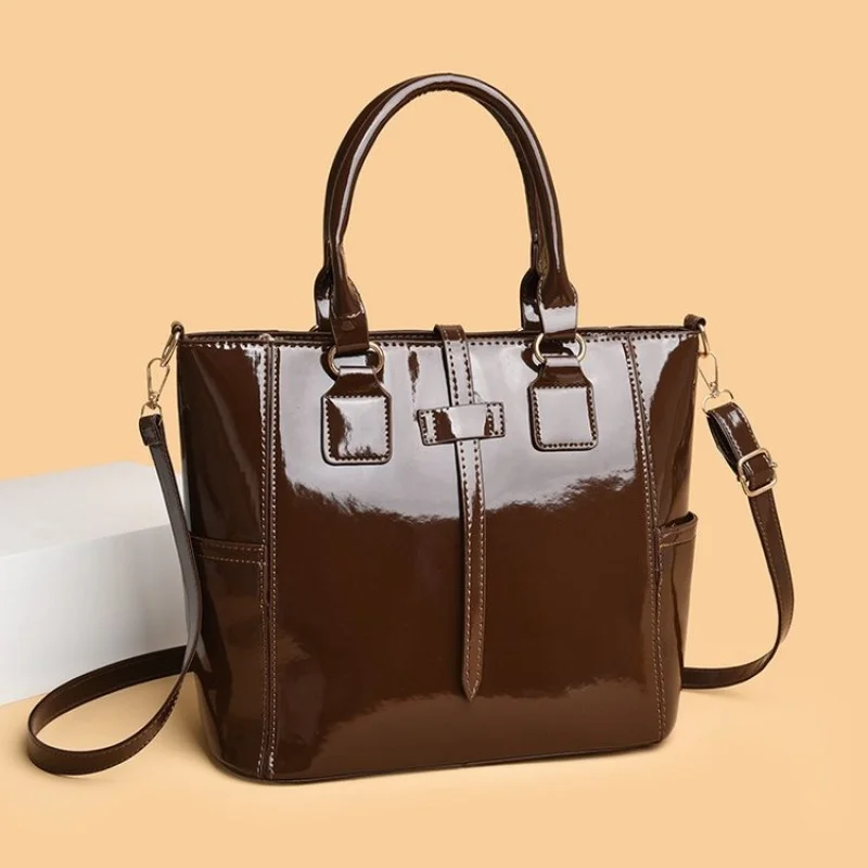 Высококачественная роскошная брендовая женская сумка, кожаная элегантная известная дизайнерская модная винтажная повседневная сумка
Высококачественная роскошная брендовая женская сумка, кожаная элегантная известная дизайнерская модная винтажная повседневная сумка