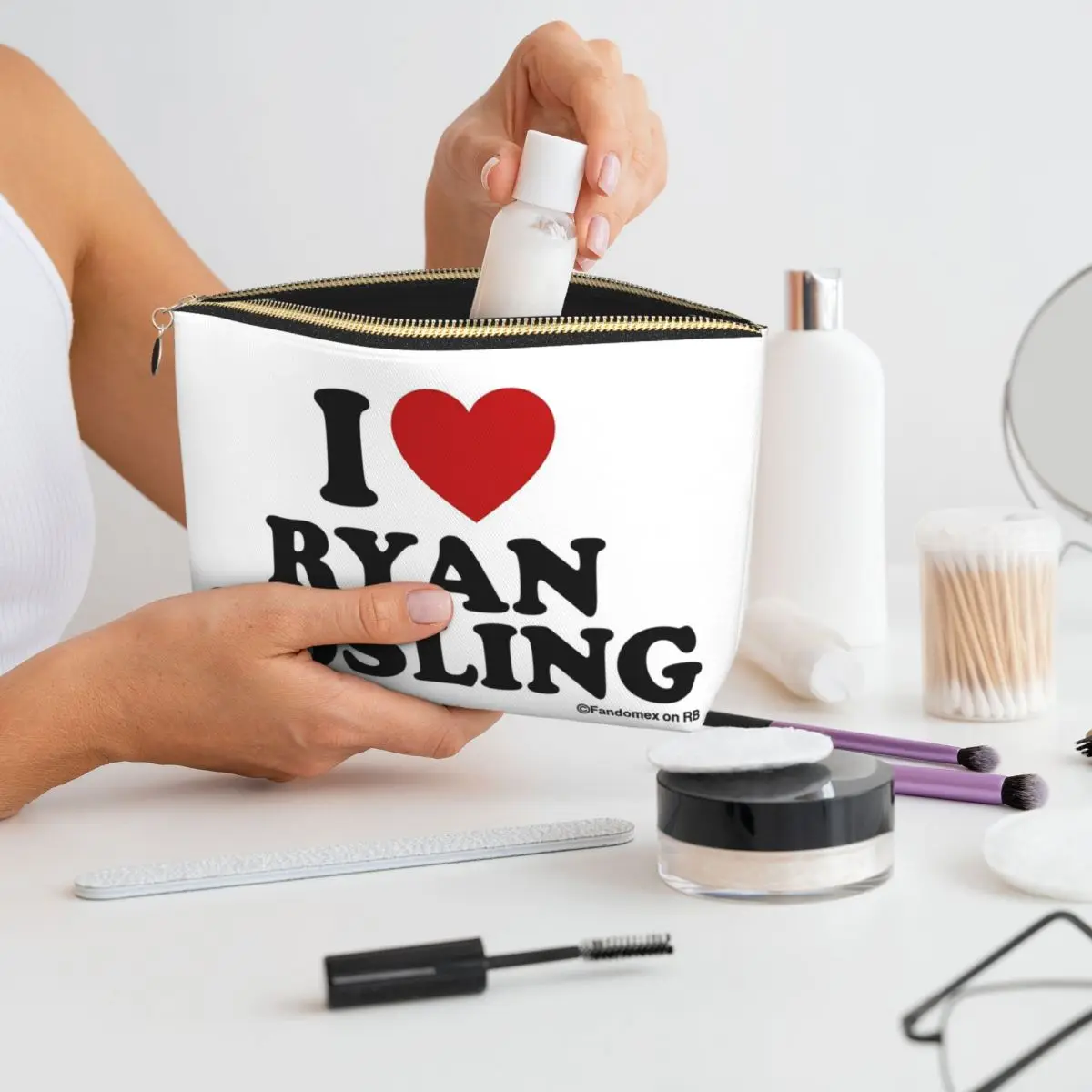 Canadian Musician Ryan Gosling Women Cosmetic Bags Travel Makeup Organizer Pouch Toiletry Storage Dopp Kit Box
Canadian Musician Ryan Gosling Women Cosmetic Bags Travel Makeup Organizer Pouch Toiletry Storage Dopp Kit Box