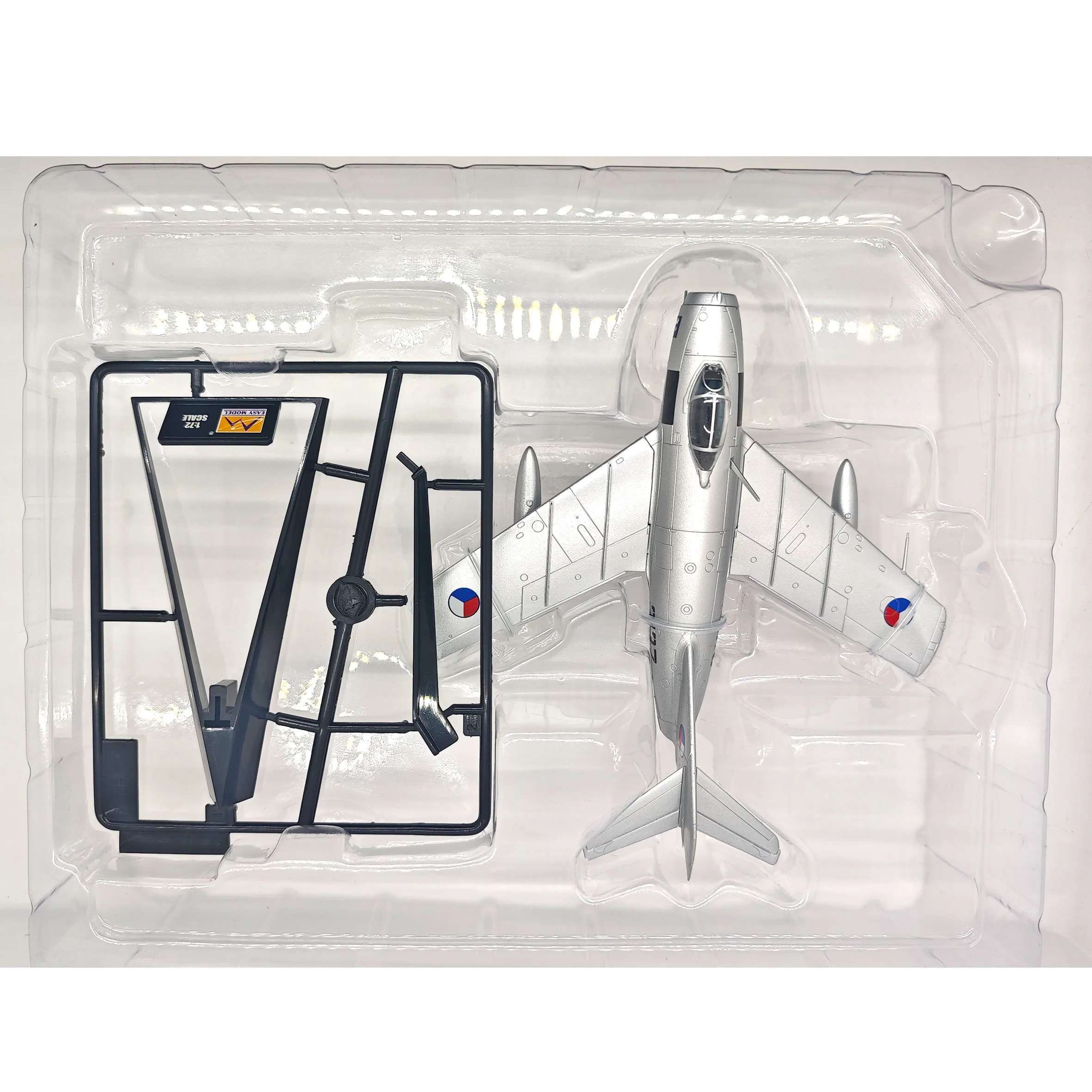 Модель истребителя MIG15 чешского производства, масштаб 1:72, готовая статическая модель (изъята из производства)
Модель истребителя MIG15 чешского производства, масштаб 1:72, готовая статическая модель (изъята из производства)