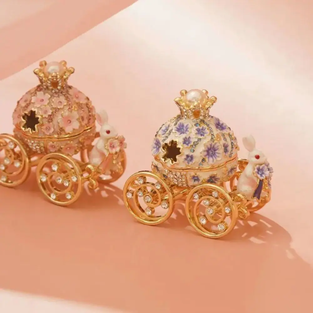 European Creative Jewelry Box Bunny Pumpkin Carriage Rabbit Carriage Crown Ring Holder Dresser Table Box Mini Size
European Creative Jewelry Box Bunny Pumpkin Carriage Rabbit Carriage Crown Ring Holder Dresser Table Box Mini Size