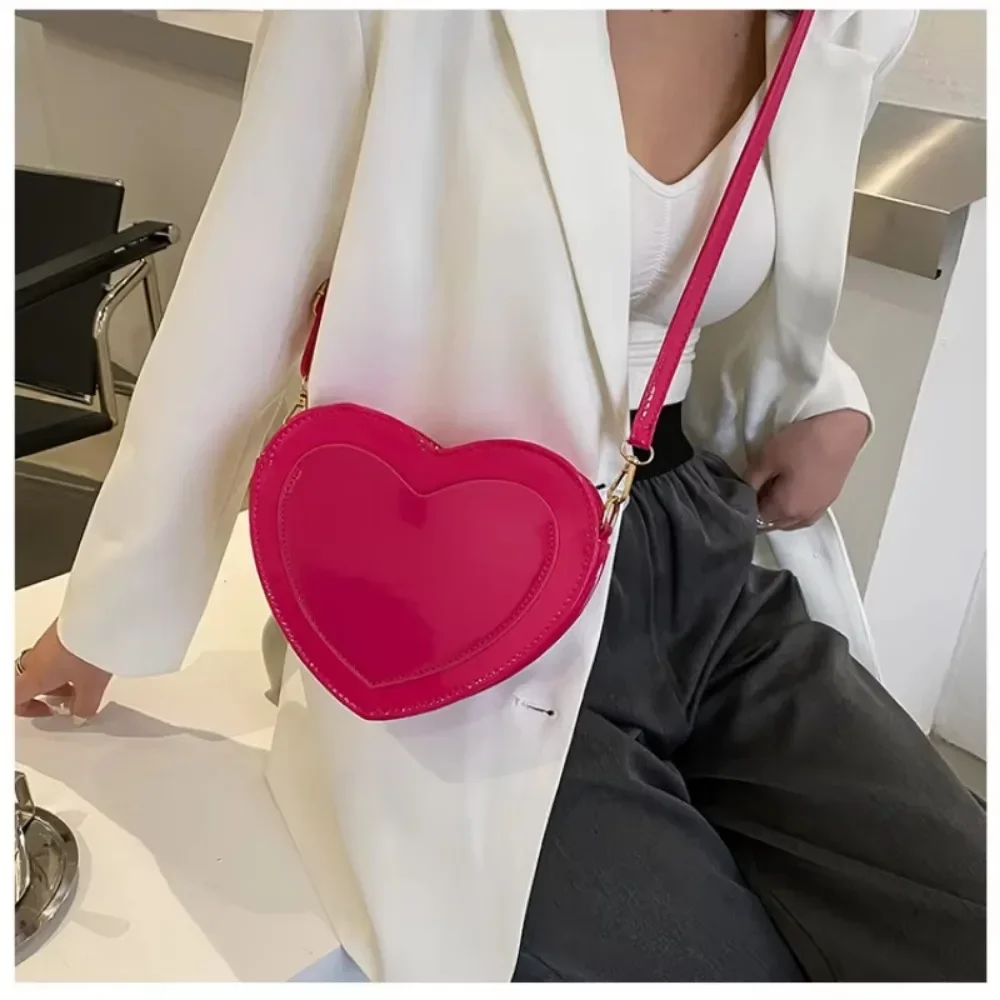 2025 Crossbody Bags Purses Cute Peach Heart Fashion Simple Style Popular Bags for Women Mini Coin Purses Handbag Top-handle Bag
2025 Crossbody Bags Purses Cute Peach Heart Fashion Simple Style Popular Bags for Women Mini Coin Purses Handbag Top-handle Bag