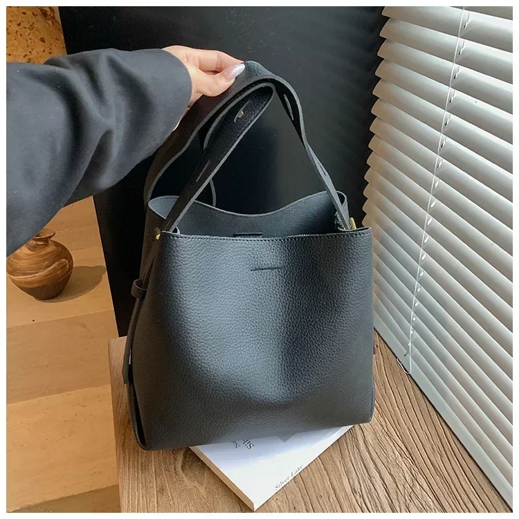 New 2025 Stylish Bucket Bag - Women's High Quality Shoulder, Large Capacity Solid Color Simple Casual
New 2025 Stylish Bucket Bag - Women's High Quality Shoulder, Large Capacity Solid Color Simple Casual