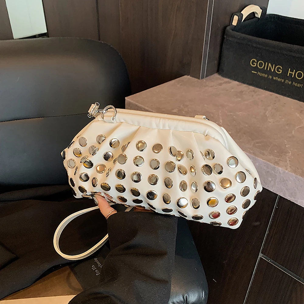 Women Summer Fashion Rivet Crossbody Bag Trendy Solid Color High Grade One Shoulder Bags Personalized Chic Lipstick Phone Packs
Women Summer Fashion Rivet Crossbody Bag Trendy Solid Color High Grade One Shoulder Bags Personalized Chic Lipstick Phone Packs