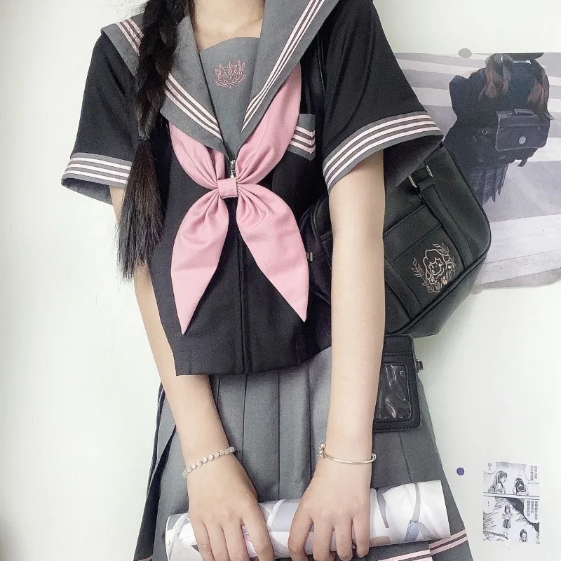 New Arrival Japanese Preppy Style Crew Neck and Pink Bow Tie T Shirts Y2k Aesthetic Draped All Match Skirt Women Commuter Sets 
New Arrival Japanese Preppy Style Crew Neck and Pink Bow Tie T Shirts Y2k Aesthetic Draped All Match Skirt Women Commuter Sets