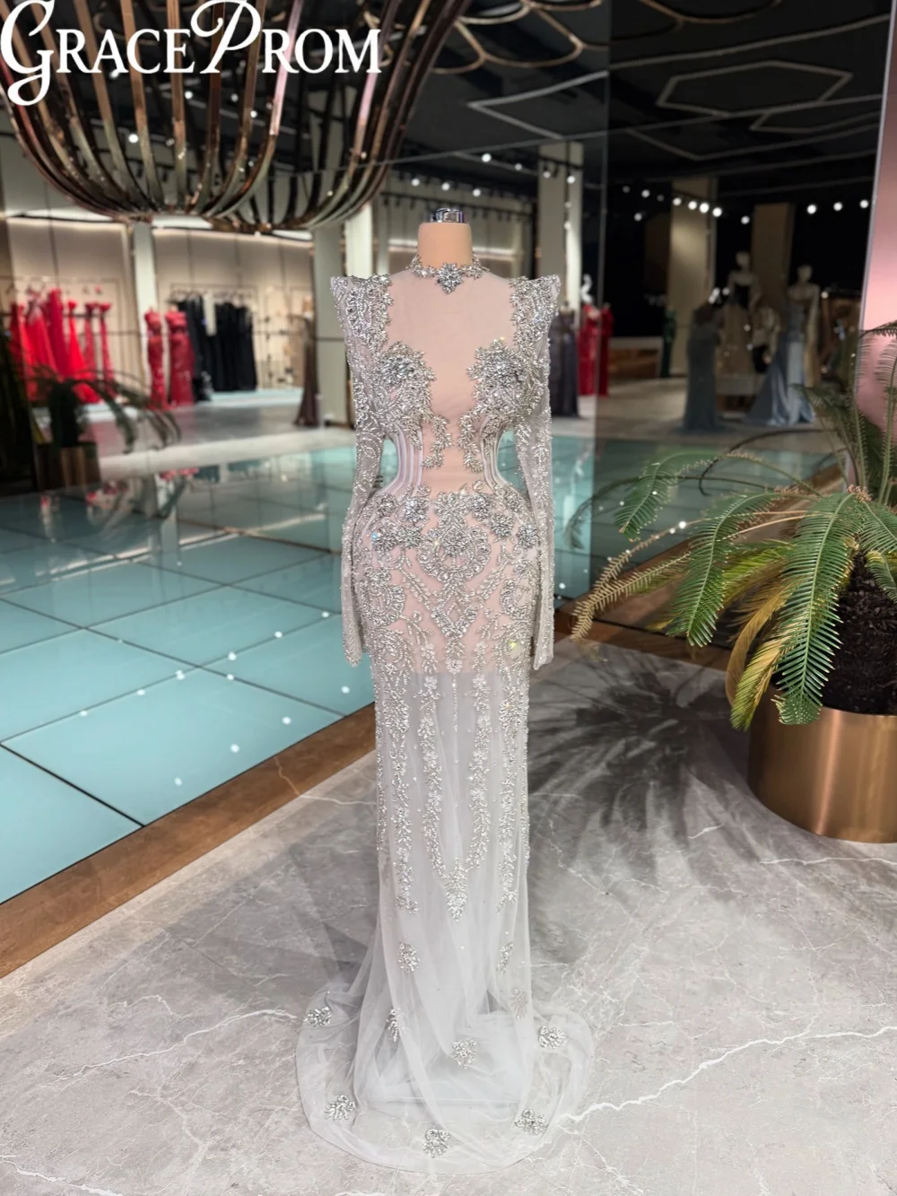 2026 New Silver Embroidery Evening Dress Delicate Sparkly Crystal Wedding Party Gown Customized Glamorous Stylish Banquet Gowns
2026 New Silver Embroidery Evening Dress Delicate Sparkly Crystal Wedding Party Gown Customized Glamorous Stylish Banquet Gowns