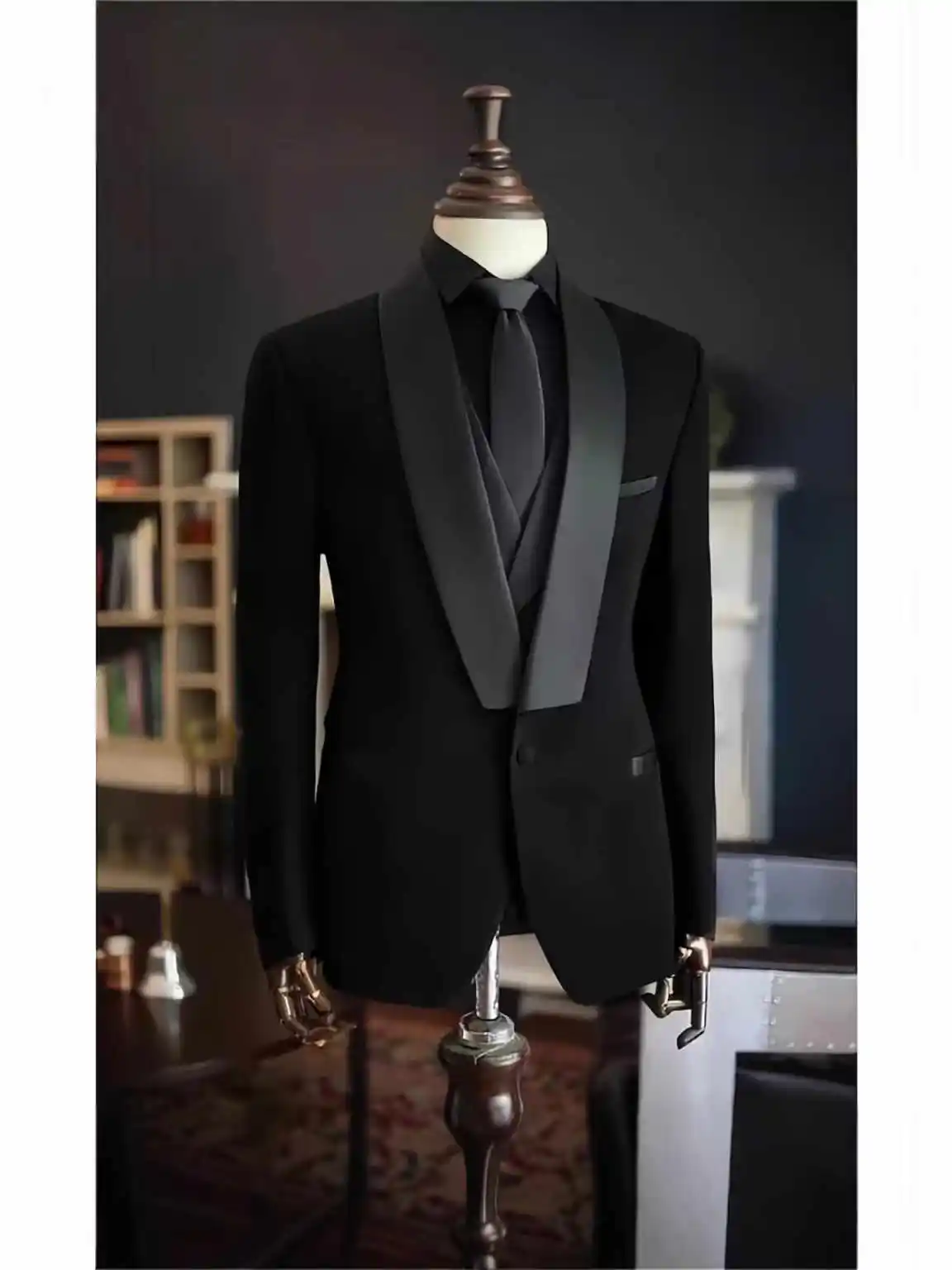 3 Pieces High Quality Black Slim Fit Single Breasted Men Suit Blazer+Pants+Vest Handsome Wedding Formal Work Business Suits Set
3 Pieces High Quality Black Slim Fit Single Breasted Men Suit Blazer+Pants+Vest Handsome Wedding Formal Work Business Suits Set