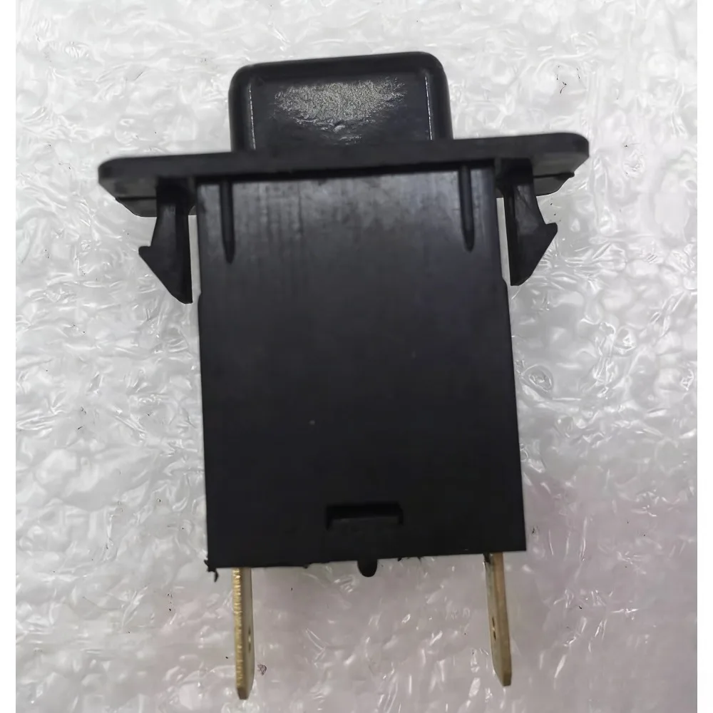 For Geely for Emgrand EC7 Gleagle GX7 Borui Atlas GS GL Glove Box Light Switch Black Gray Yellow Brand New Interior Parts
For Geely for Emgrand EC7 Gleagle GX7 Borui Atlas GS GL Glove Box Light Switch Black Gray Yellow Brand New Interior Parts