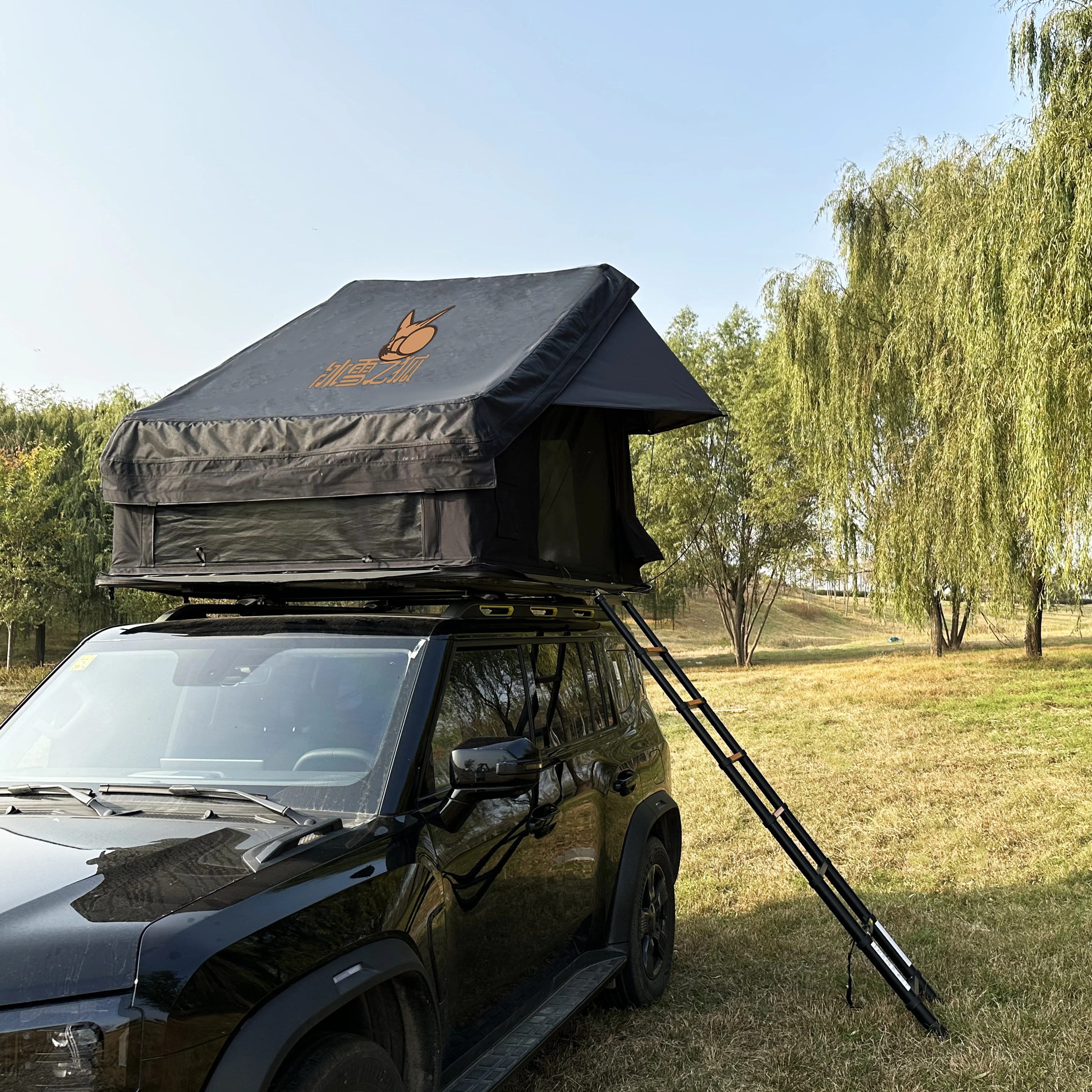 Новая модель надувной водонепроницаемой палатки для кемпинга на крыше автомобиля с мягким корпусом, изготовленная на заказ для активного отдыха на природе.
Новая модель надувной водонепроницаемой палатки для кемпинга на крыше автомобиля с мягким корпусом, изготовленная на заказ для активного отдыха на природе.