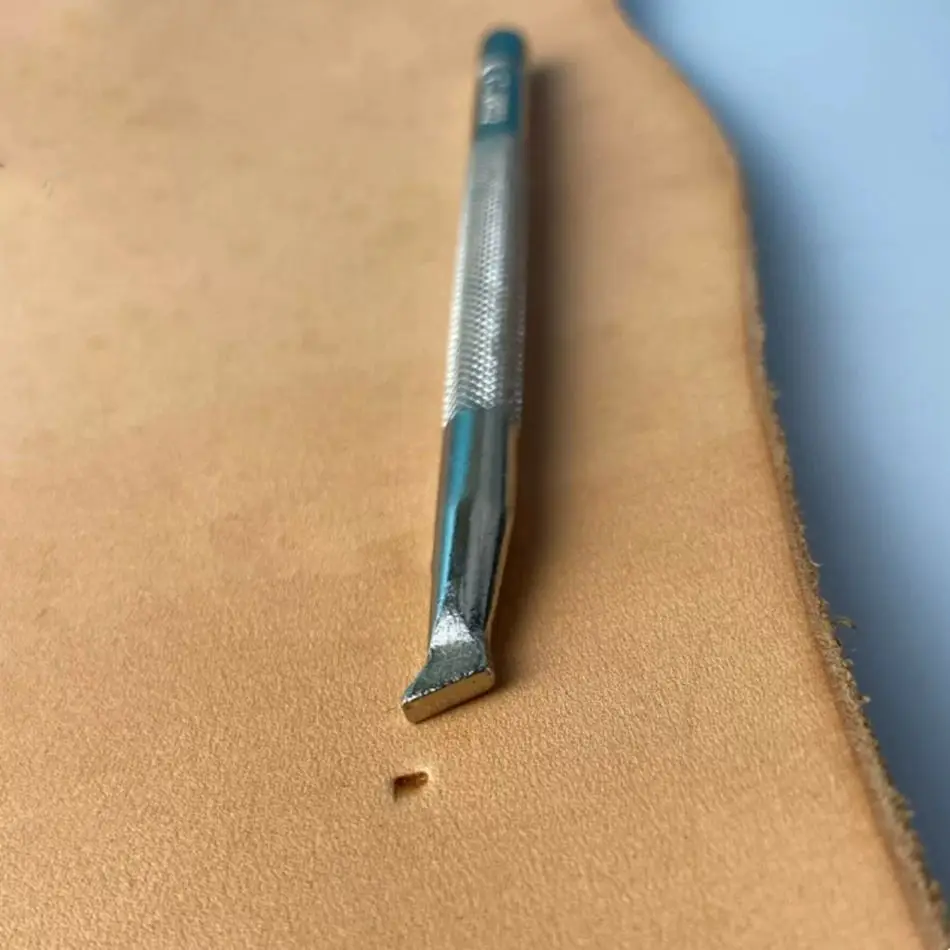 Leather Engraving Leather Art Alloy Printing Tool DIY Handmade Manual Tool Advanced Casting Form Edge Tool LS.B892
Leather Engraving Leather Art Alloy Printing Tool DIY Handmade Manual Tool Advanced Casting Form Edge Tool LS.B892