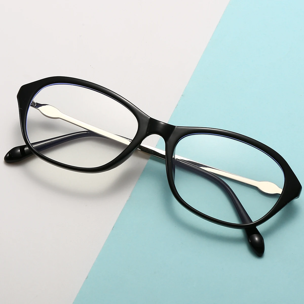 Fytoo Black Oval Reading Glasses, Tr Metal Frame, Stylish Design for Men Women, Comfortable Fit.
Fytoo Black Oval Reading Glasses, Tr Metal Frame, Stylish Design for Men Women, Comfortable Fit.