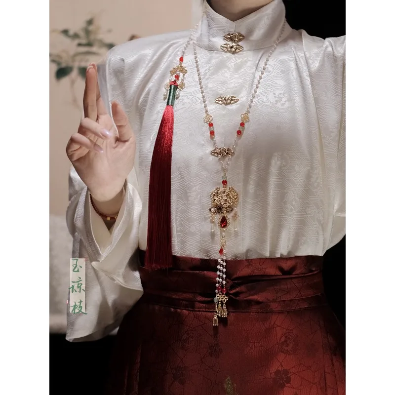 Стиль Ханфу Bei Yun, длинная жемчужная нить с кисточками, современная китайская династия Мин, туманный замок с облаком, акценты, юбка с лицом лошади, аксессуар
Стиль Ханфу Bei Yun, длинная жемчужная нить с кисточками, современная китайская династия Мин, туманный замок с облаком, акценты, юбка с лицом лошади, аксессуар