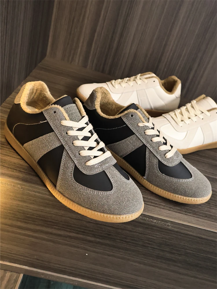 American Retro Style Men's Casual Shoes Soft Leather Comfortable Fleece Lined Warm Flat Heel round Toe Winter Trainers
American Retro Style Men's Casual Shoes Soft Leather Comfortable Fleece Lined Warm Flat Heel round Toe Winter Trainers