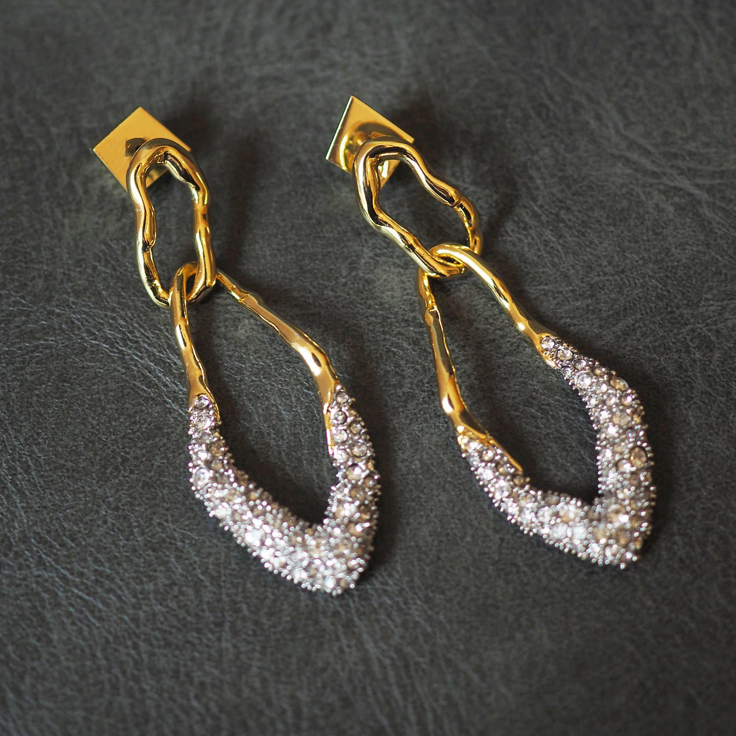 Europe America Geometric Brass Gold Plated Diamond Earrings Woman Luxury Jewelry
Europe America Geometric Brass Gold Plated Diamond Earrings Woman Luxury Jewelry