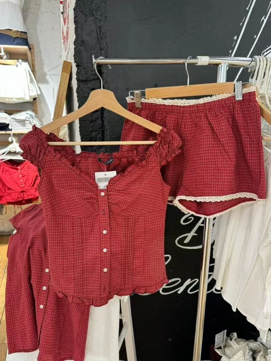 Red Plaid Ruffle Tank Shorts Sets Women V-neck Fold Slim Camisole+Loose Sweatshorts Cute Sweet Vintage Home 2 Piece Outfits New
Red Plaid Ruffle Tank Shorts Sets Women V-neck Fold Slim Camisole+Loose Sweatshorts Cute Sweet Vintage Home 2 Piece Outfits New