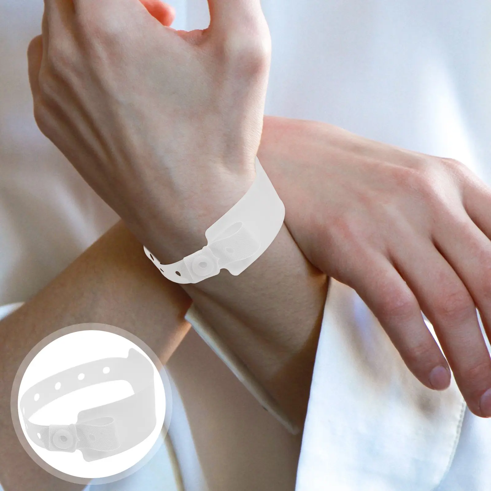 100Pcs Waterproof Hospital Wristbands Disposable Medical Id Wristbands Patient Identification Blank Writable Bands
100Pcs Waterproof Hospital Wristbands Disposable Medical Id Wristbands Patient Identification Blank Writable Bands