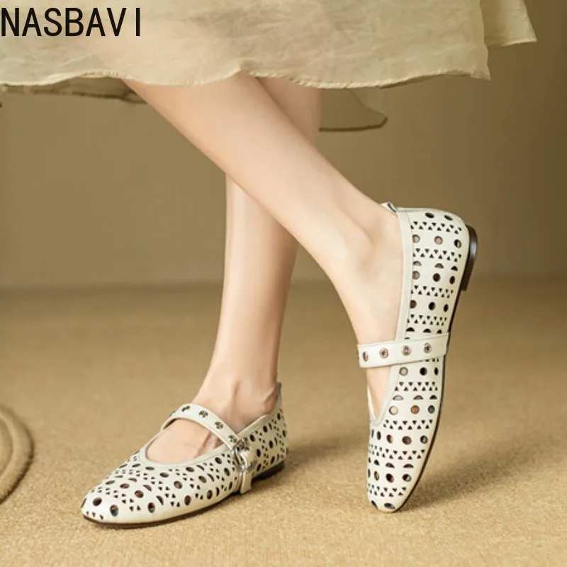 NASBAVI 2025 New Women's Hollow Out Mary Janes Shoes Genuine Leather Flats Low Heels Pumps Party Sandals Plus Size 43
NASBAVI 2025 New Women's Hollow Out Mary Janes Shoes Genuine Leather Flats Low Heels Pumps Party Sandals Plus Size 43