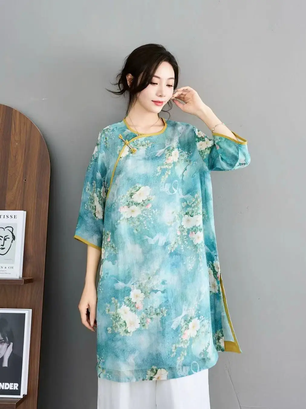 Ретро-рубашка женская из чистого льна с принтом, круглым вырезом, средней длины, свободного кроя, удобная, дышащая, повседневная, весенне-летняя
Ретро-рубашка женская из чистого льна с принтом, круглым вырезом, средней длины, свободного кроя, удобная, дышащая, повседневная, весенне-летняя