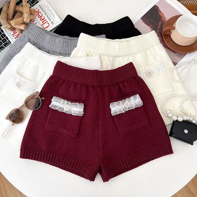 Sweet lace pocket design sense slimming knit shorts women high waist casual fashion versatile leggings wide leg shorts
Sweet lace pocket design sense slimming knit shorts women high waist casual fashion versatile leggings wide leg shorts
