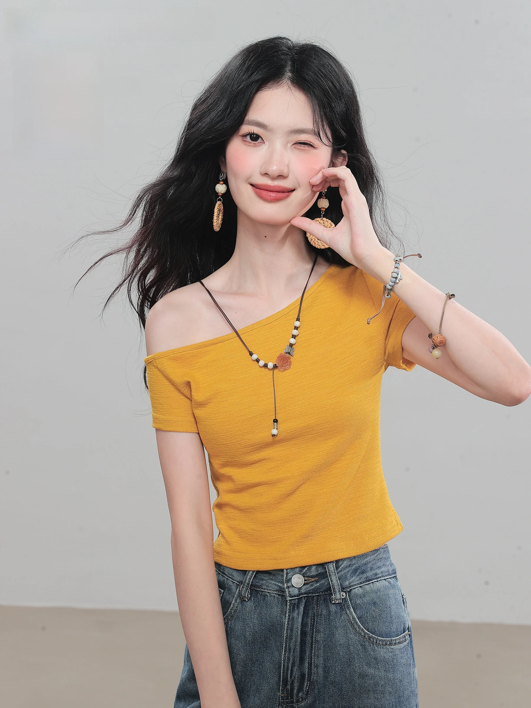 Lingjiu Slim Fit Short Sleeve T-Shirt Women's Summer New Style Shoulder Bared Casual Cotton Polyester Blend UV Protection
Lingjiu Slim Fit Short Sleeve T-Shirt Women's Summer New Style Shoulder Bared Casual Cotton Polyester Blend UV Protection