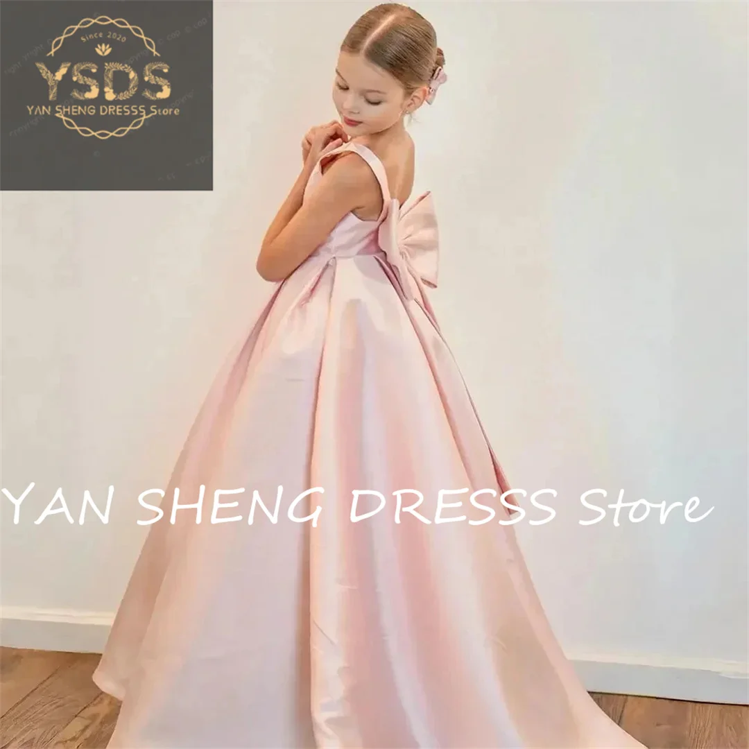 Elegant Long White Flower Girl Dresses Bow Satin Wedding Party Dress Sleeveless Birthday First Holy Communion Dresses for Girls
Elegant Long White Flower Girl Dresses Bow Satin Wedding Party Dress Sleeveless Birthday First Holy Communion Dresses for Girls