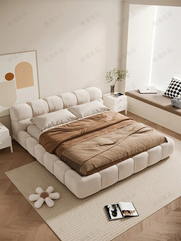 Кремовая слоенная кровать, итальянская татами, тканевая обивка, двуспальная свадебная кровать в главной спальне
Кремовая слоенная кровать, итальянская татами, тканевая обивка, двуспальная свадебная кровать в главной спальне