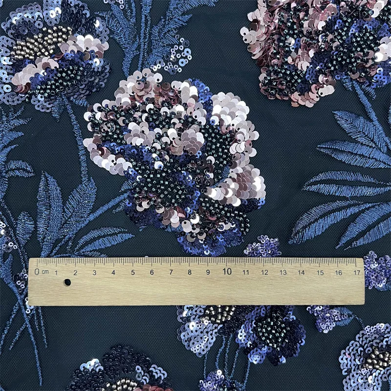 Heavy-duty floral beaded lace fabric for women's cheongsam dresses and evening gowns, sequined sewing fabric
Heavy-duty floral beaded lace fabric for women's cheongsam dresses and evening gowns, sequined sewing fabric