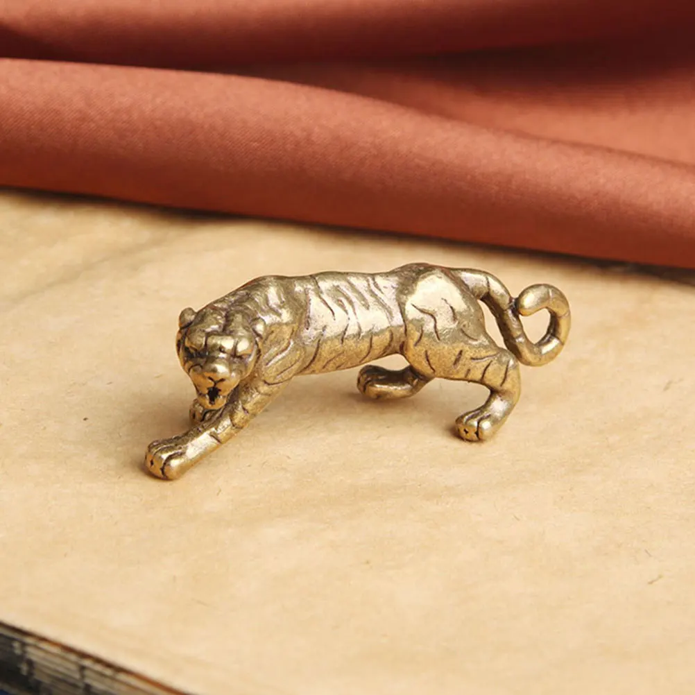 2 Pcs Tiger Keychains Premium Brass Long Use Fashion Appearance Home Decor Bedroom Living Retro nament Office Desktop
2 Pcs Tiger Keychains Premium Brass Long Use Fashion Appearance Home Decor Bedroom Living Retro nament Office Desktop