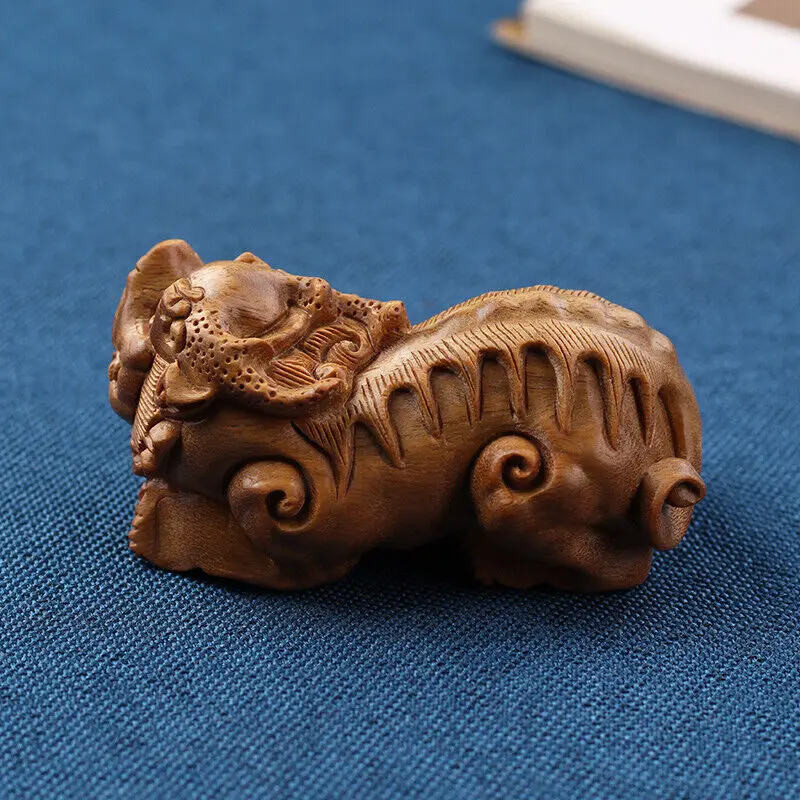 3" Collection Chinese Green Sandalwood Carved Auspicious Beast Pixiu Statues
3" Collection Chinese Green Sandalwood Carved Auspicious Beast Pixiu Statues