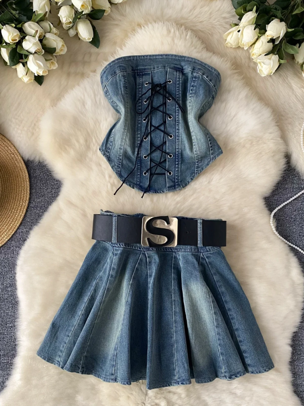 Hot Design Sense Straps Waist Irregular Bustier Vest Two-piece Suit Women with Belt Denim Bustier Skirt
Hot Design Sense Straps Waist Irregular Bustier Vest Two-piece Suit Women with Belt Denim Bustier Skirt