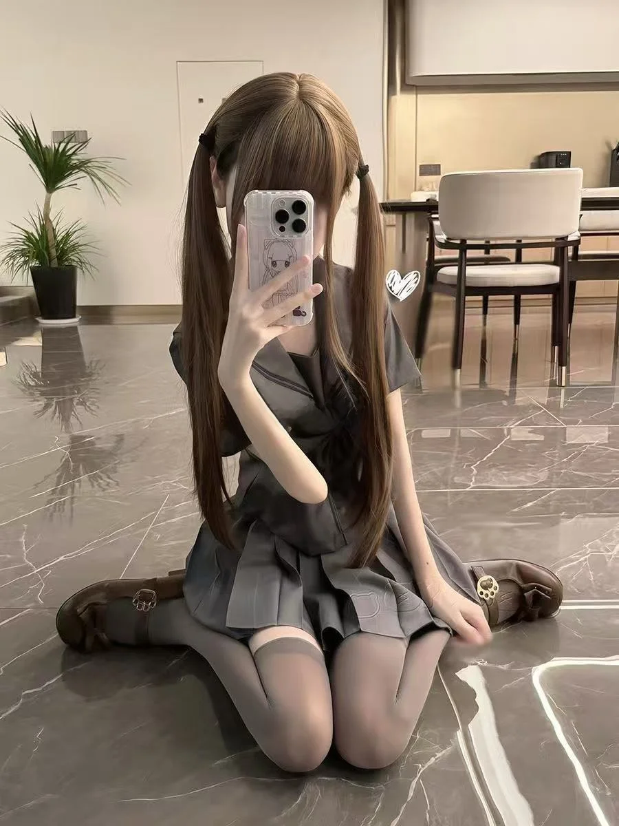 Original ey ort-Sve Sailor Suit Set Streetwear Sle Middle orm ort Skirt Tee-Piece Set for Women Autumn Faion
Original ey ort-Sve Sailor Suit Set Streetwear Sle Middle orm ort Skirt Tee-Piece Set for Women Autumn Faion