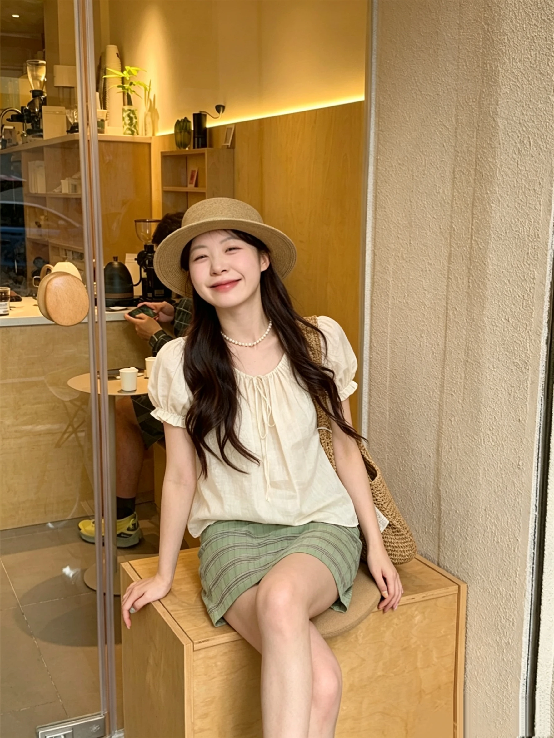 Fashionable Plaid Short Sleeve Shirt And Half Skirt Two-Piece Set for Women High Waist A-Line Summer Outfit Pure Color Straps
Fashionable Plaid Short Sleeve Shirt And Half Skirt Two-Piece Set for Women High Waist A-Line Summer Outfit Pure Color Straps
