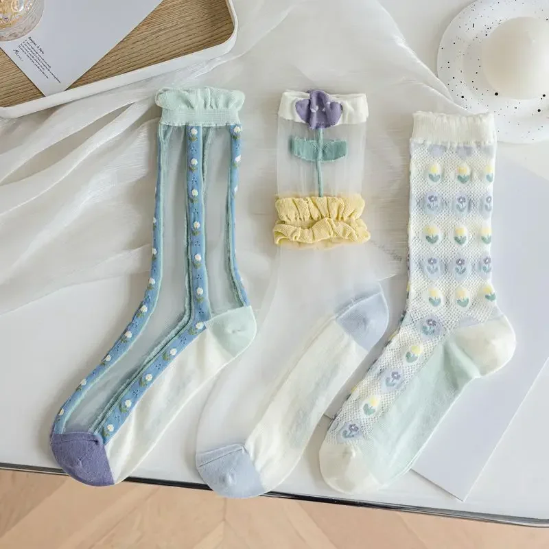 Ultra-thin Transparent Crystal Silk Socks Women Fashion Summer Harajuku Crew Socks Retro Flower Streetwear Elastic Long Socks
Ultra-thin Transparent Crystal Silk Socks Women Fashion Summer Harajuku Crew Socks Retro Flower Streetwear Elastic Long Socks