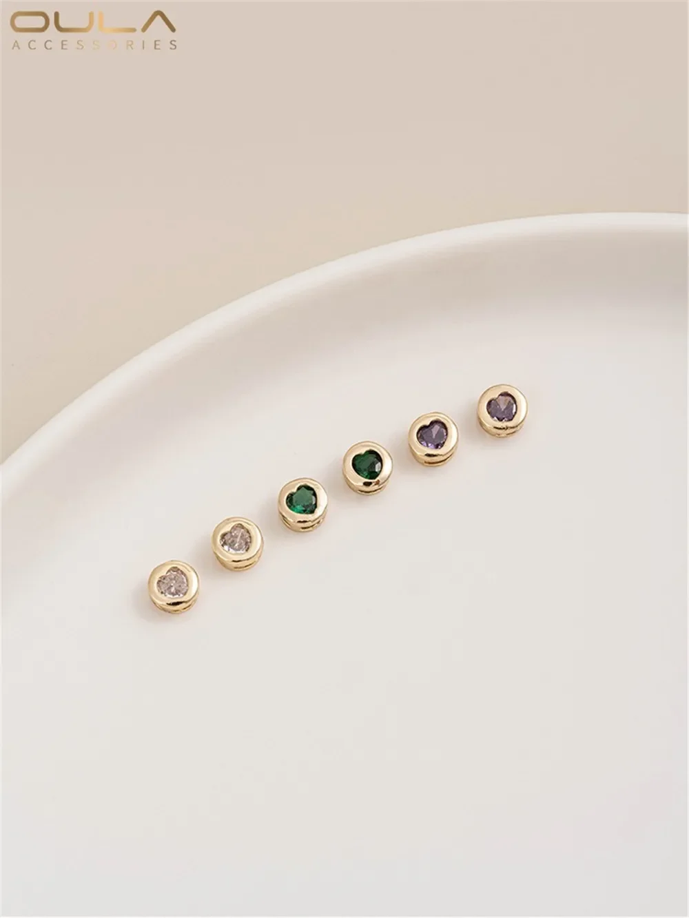 14K Gold-Color Plated Heart-shaped Zircon Inlaid Circular Small Bead Pendant DIY Bracelet Jewelry Loose Bead Accessories
14K Gold-Color Plated Heart-shaped Zircon Inlaid Circular Small Bead Pendant DIY Bracelet Jewelry Loose Bead Accessories