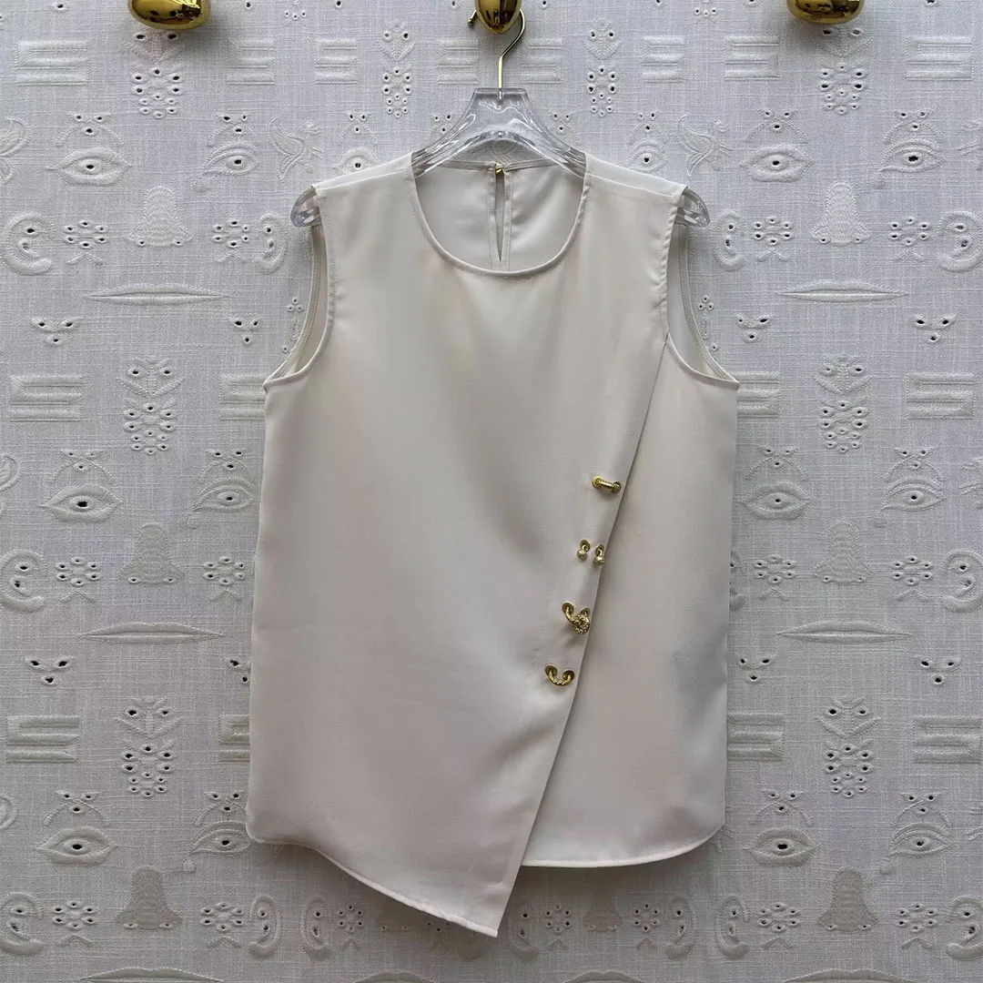 2026 New Fashion Summer Solid Color O-neck Sleeveless Tank Top Women Side Split Gold Single Breasted High Street Cute Vest Tee
2026 New Fashion Summer Solid Color O-neck Sleeveless Tank Top Women Side Split Gold Single Breasted High Street Cute Vest Tee