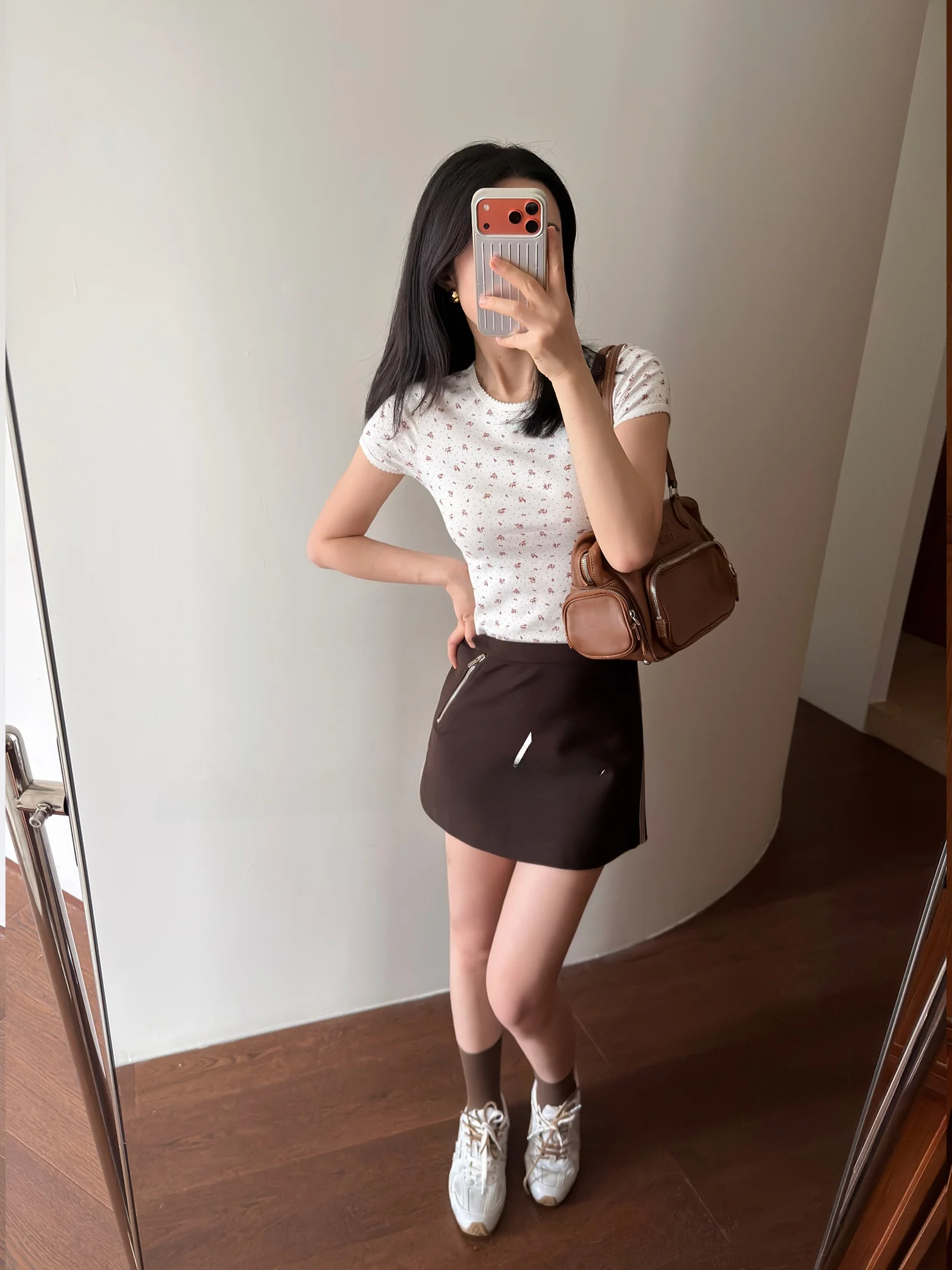 Jiaoyang Popular Short Sleeve T-Shirt Korean Style Floral Print Casual Fit Cotton Summer Top for Women Breathable Lightweight
Jiaoyang Popular Short Sleeve T-Shirt Korean Style Floral Print Casual Fit Cotton Summer Top for Women Breathable Lightweight