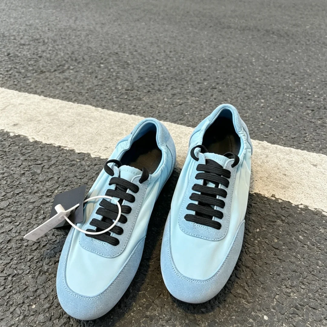 Luxury Brand Women's Casual Sneakers Handcrafted Ballet Flats High-end Ultralight Ballet Shoes Make for A Perfect Gift Choice
Luxury Brand Women's Casual Sneakers Handcrafted Ballet Flats High-end Ultralight Ballet Shoes Make for A Perfect Gift Choice