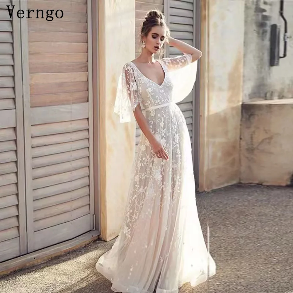 Verngo Appliques Lace Wedding Dress V Neck Short Sleeves Bride Dress Elegant Boho Bridal Gowns Customized vestido de novia boda
Verngo Appliques Lace Wedding Dress V Neck Short Sleeves Bride Dress Elegant Boho Bridal Gowns Customized vestido de novia boda