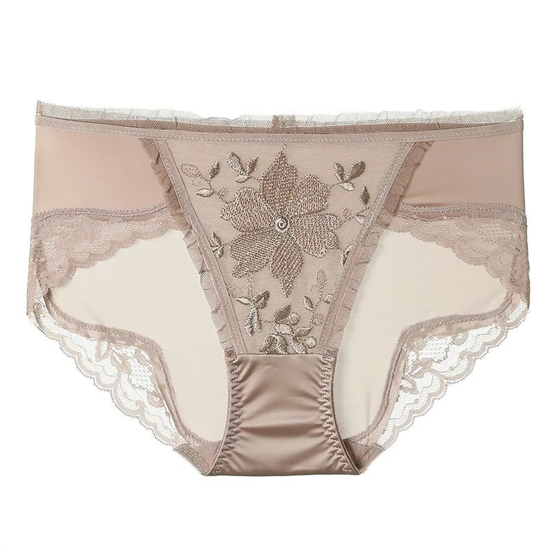 Seamless Satin Ice Silk Panties Women's Antibacterial Crotch Embroidered Water High-end Sexy Lace Day Triangle Shorts for Girls
Seamless Satin Ice Silk Panties Women's Antibacterial Crotch Embroidered Water High-end Sexy Lace Day Triangle Shorts for Girls
