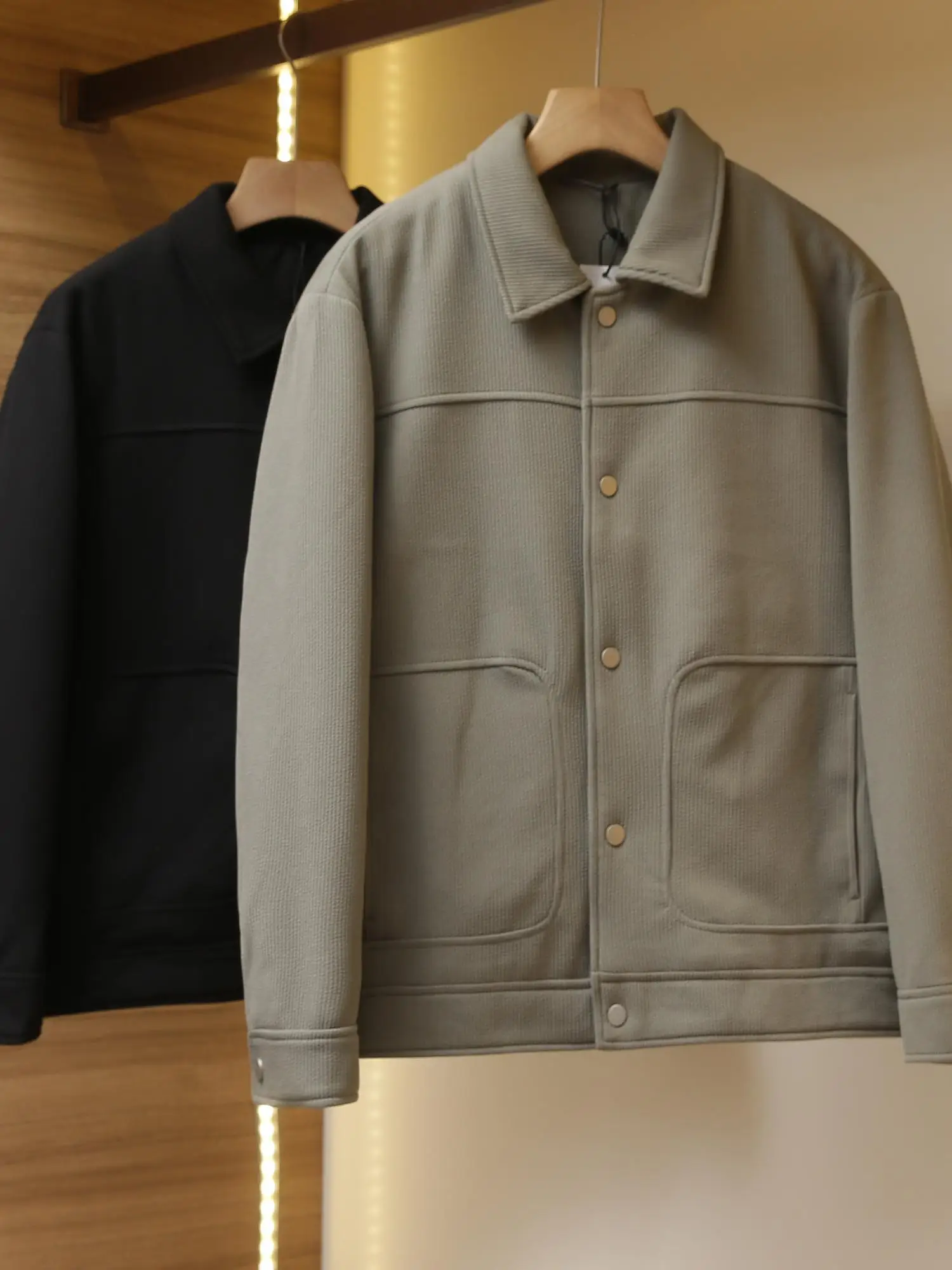 3D Texture! Diamond Stitching! Cotton Jaet Sle Men's Casual Collar Coat! Warm And Sli for Autumn Winter
3D Texture! Diamond Stitching! Cotton Jaet Sle Men's Casual Collar Coat! Warm And Sli for Autumn Winter