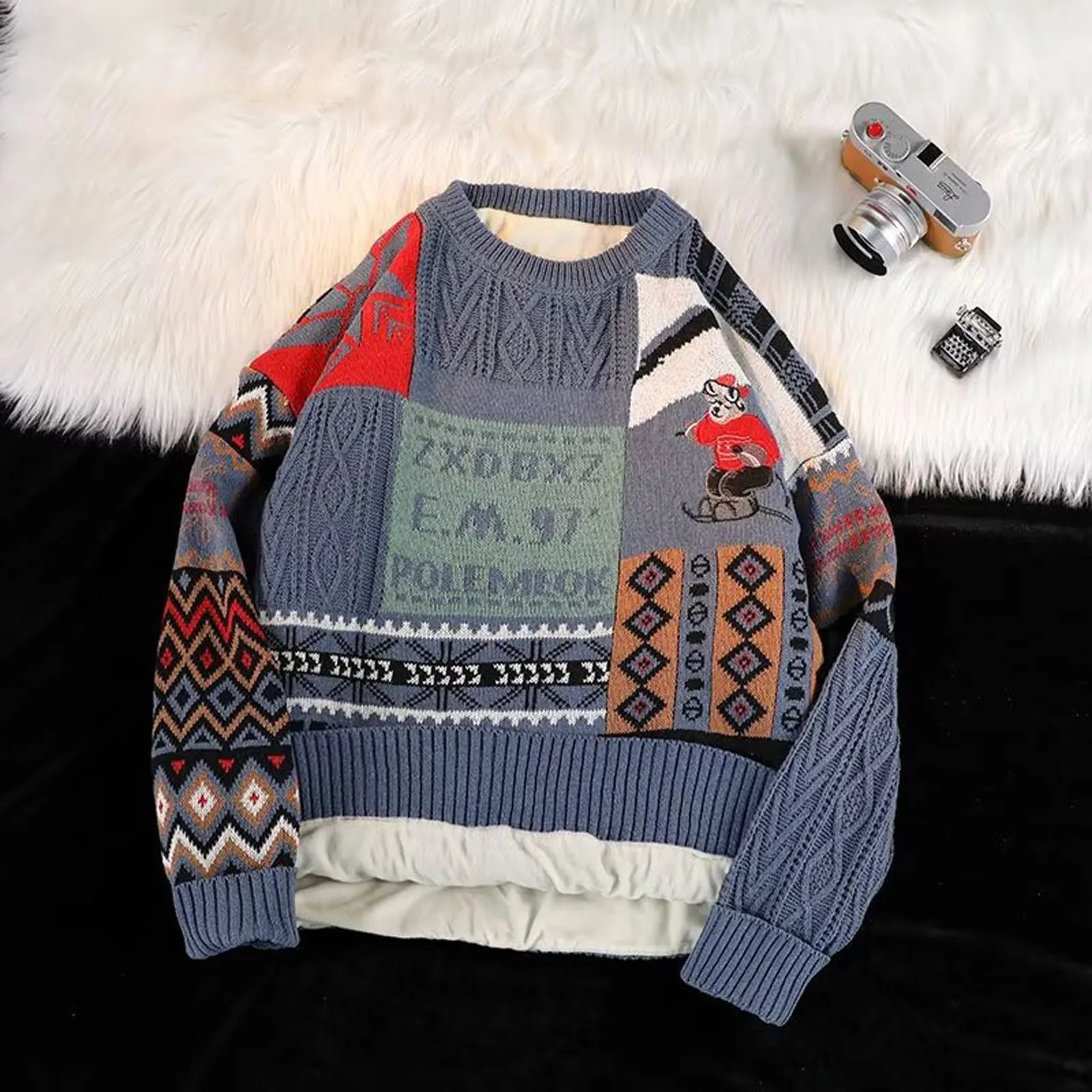 2024 Christmas Fleece Crew Neck Sweater Men's and Women's Winter Thickened Thermal Knitwear Loose Trend Couple Wear Thread
2024 Christmas Fleece Crew Neck Sweater Men's and Women's Winter Thickened Thermal Knitwear Loose Trend Couple Wear Thread