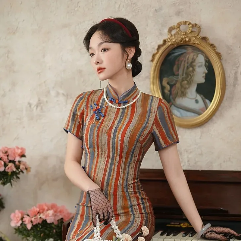 Fashion Improved Qipao Elegant Daily Formal Women Chinese Style Outfit
Fashion Improved Qipao Elegant Daily Formal Women Chinese Style Outfit