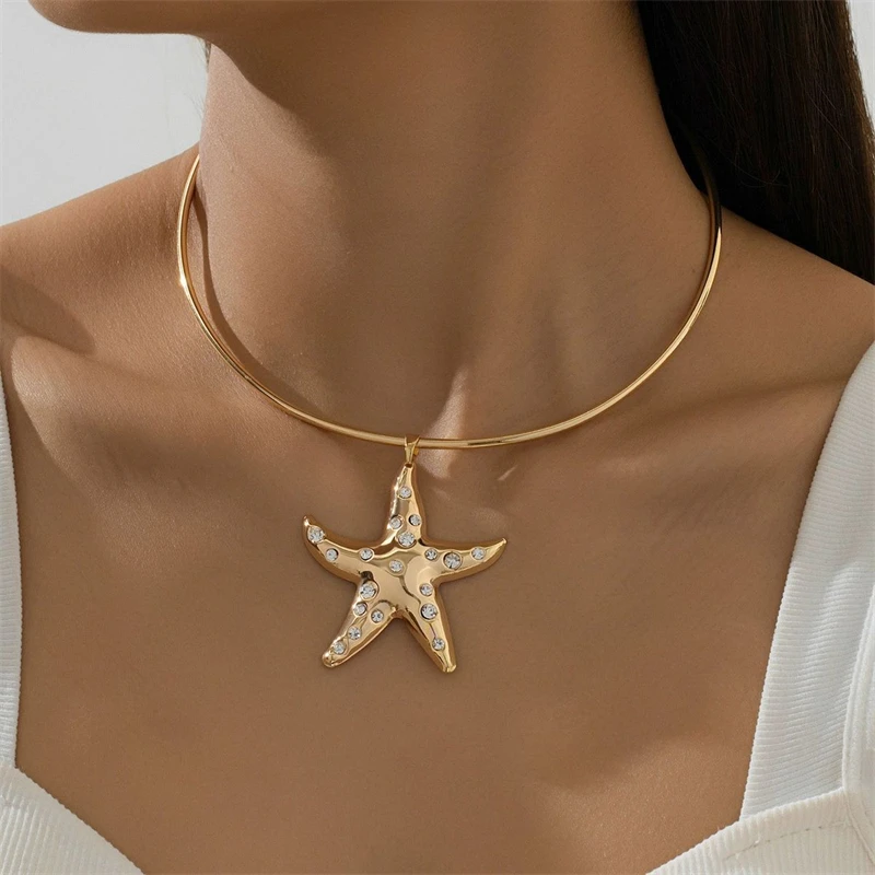 Retro Exaggerated Metal Starfish Pendant Necklace for Women Trendy Beach Vacation Style Gold Color Choker Necklace Party Jewelry
Retro Exaggerated Metal Starfish Pendant Necklace for Women Trendy Beach Vacation Style Gold Color Choker Necklace Party Jewelry