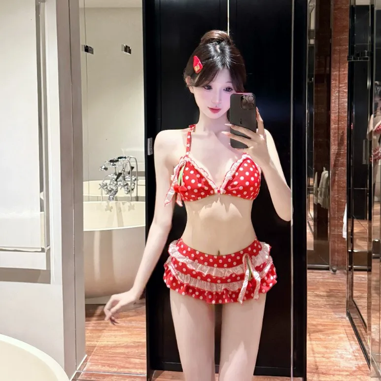 Swimwear Woman 2026 Bikini Red White Polka Dot Bikinis Ruffle Trim Swimsuit Halter Neck Two Piece Swimsuit Skirted Bottom
Swimwear Woman 2026 Bikini Red White Polka Dot Bikinis Ruffle Trim Swimsuit Halter Neck Two Piece Swimsuit Skirted Bottom