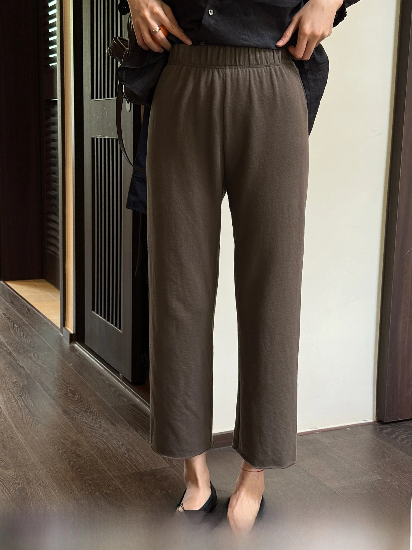 Simple Green Cotton Casual Pants Women's Straight Leg Thin Nine Points Summer New Style Lightweight Comfortable Casual Trousers
Simple Green Cotton Casual Pants Women's Straight Leg Thin Nine Points Summer New Style Lightweight Comfortable Casual Trousers